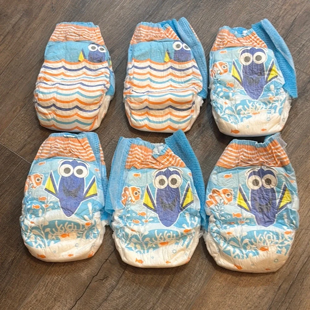 Huggies Little Swimmers Size 4 Nemo Orange Blue Swim Diapers 6ct‎ 24-34 lbs